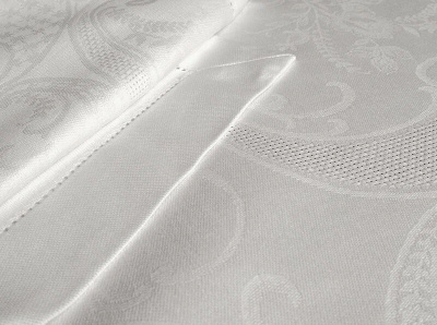 Скатерть жаккардовая "Кружева" 170*310